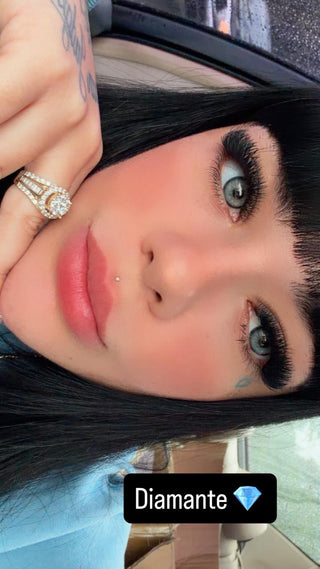 Diamante contact lens